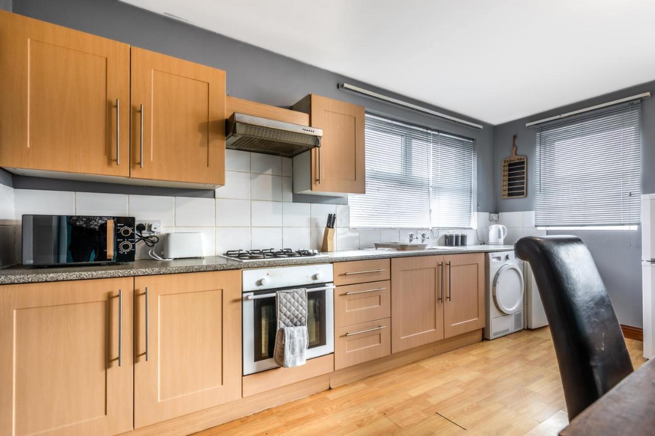 City Centre Super Spacious Apartments Free Parking And Wi Fi Ньюкасл-апон-Тайн Экстерьер фото