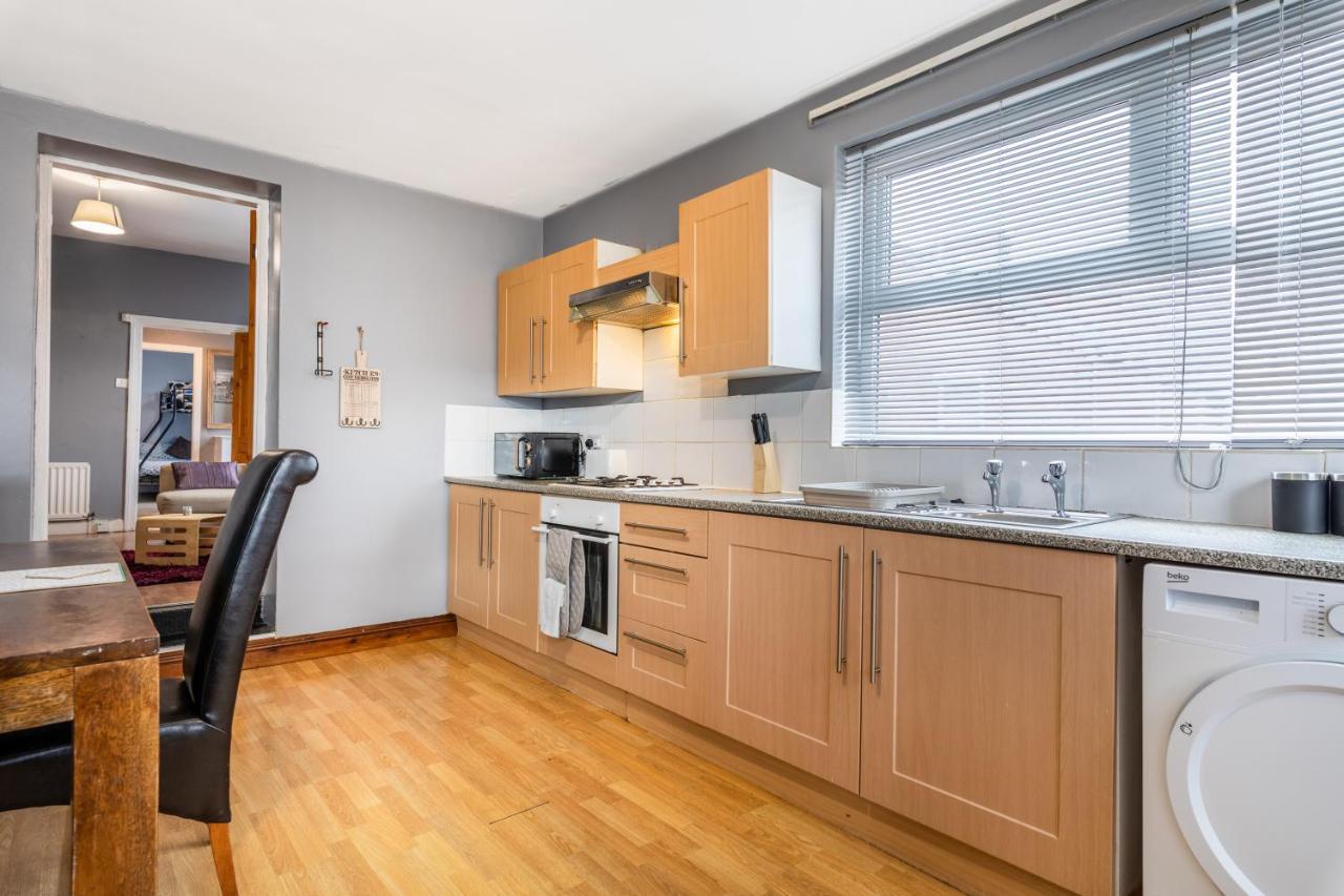 City Centre Super Spacious Apartments Free Parking And Wi Fi Ньюкасл-апон-Тайн Экстерьер фото